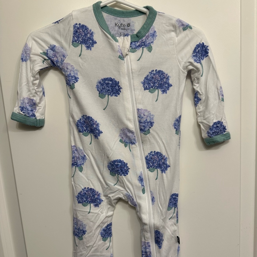 Kyte BABY Blue Floral Kids One Piece Bodysuit